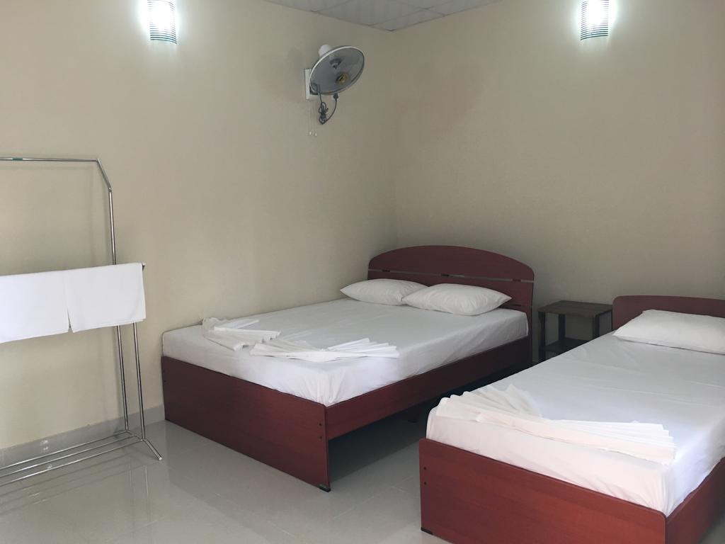 Lavonka Tourist Rest Hotel Анурадхапура Екстериор снимка