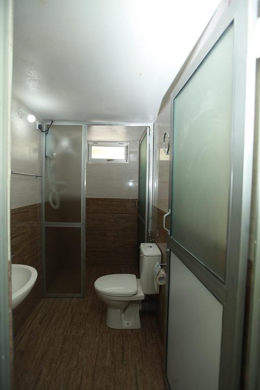 Lavonka Tourist Rest Hotel Анурадхапура Екстериор снимка