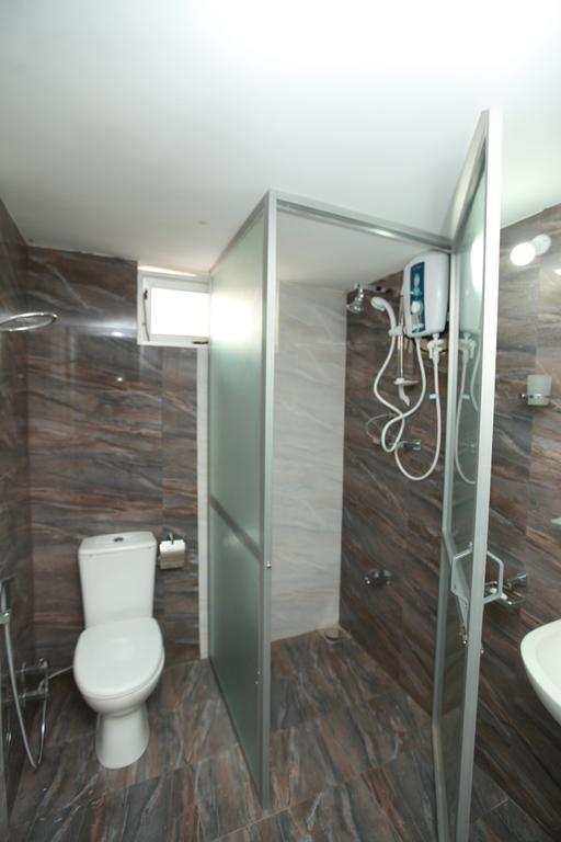 Lavonka Tourist Rest Hotel Анурадхапура Екстериор снимка