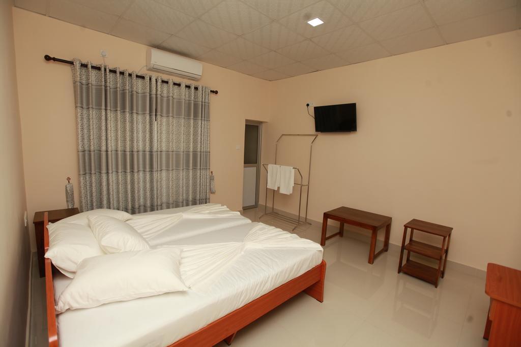 Lavonka Tourist Rest Hotel Анурадхапура Екстериор снимка