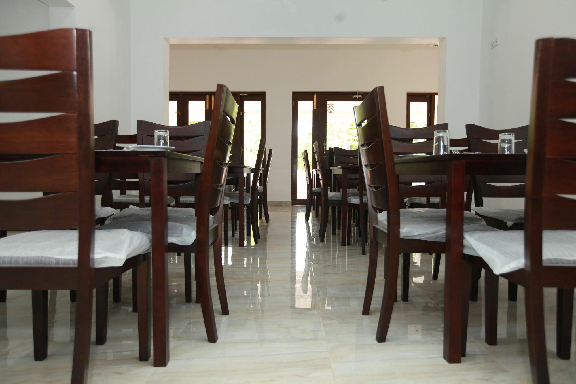 Lavonka Tourist Rest Hotel Анурадхапура Екстериор снимка
